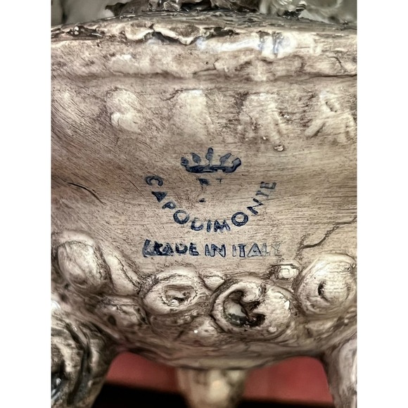 Vintage Capodimonte Floral Arrangement - Picture 2 of 5